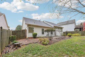 Santenay Dr S W-028.jpg