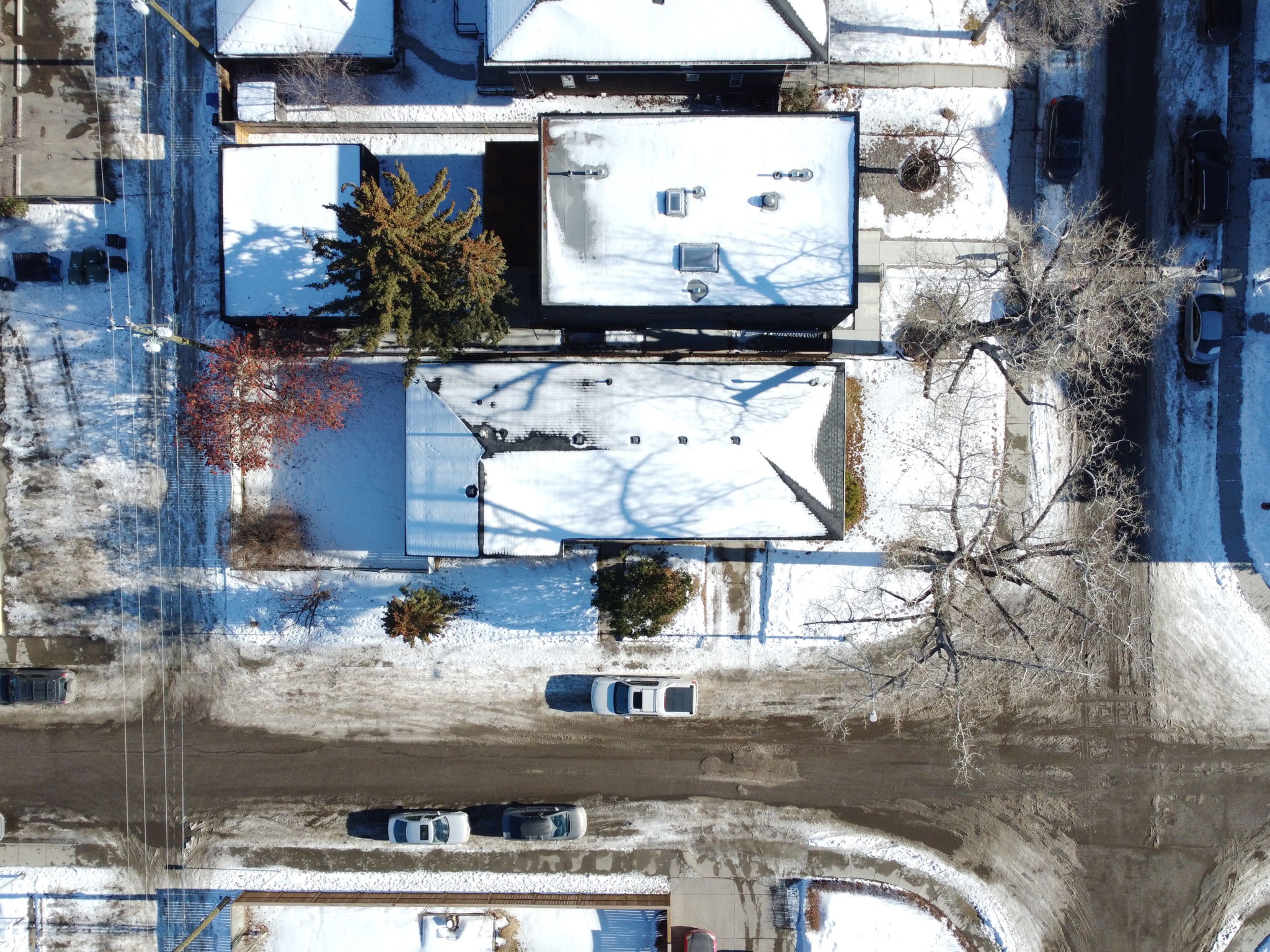 2004 18 St NW, Calgary, AB T2M 3T1, Canada Photo 41