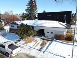 2004 18 St NW, Calgary, AB T2M 3T1, Canada Photo 42