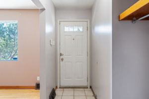 2004 18 St NW, Calgary, AB T2M 3T1, Canada Photo 7