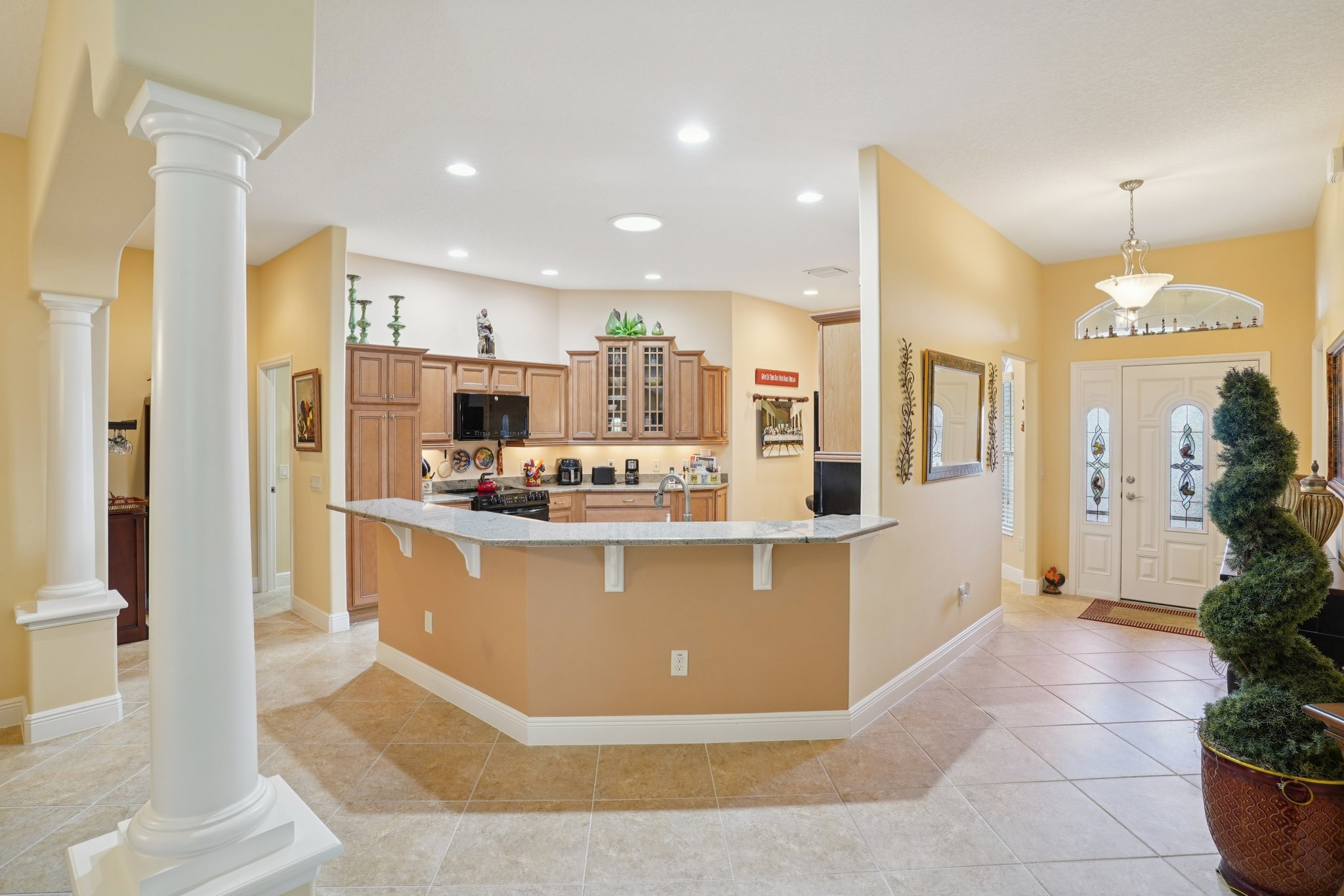 Royal Elm Rd-S0811-007.jpg