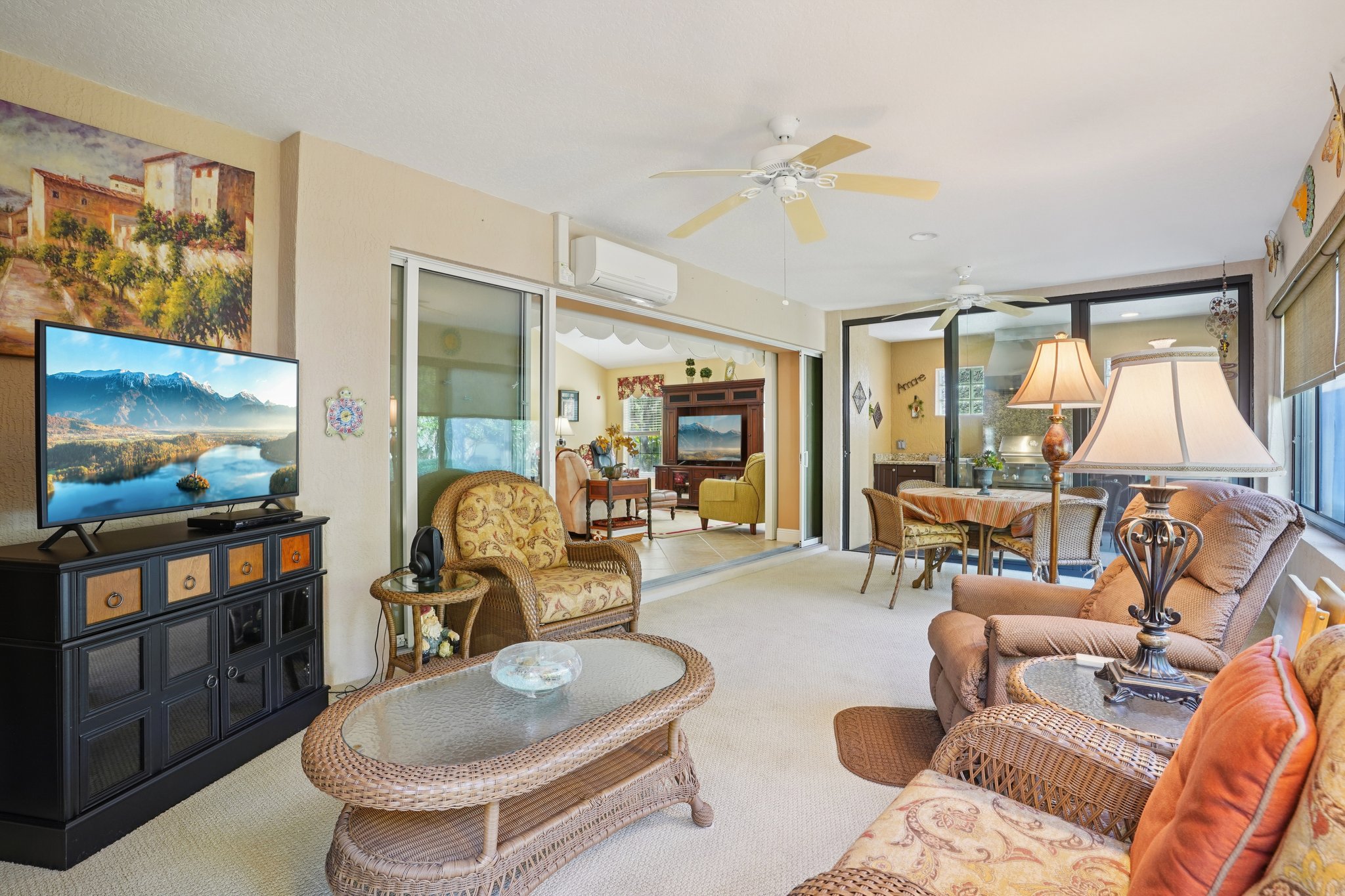 Royal Elm Rd-S0811-012.jpg