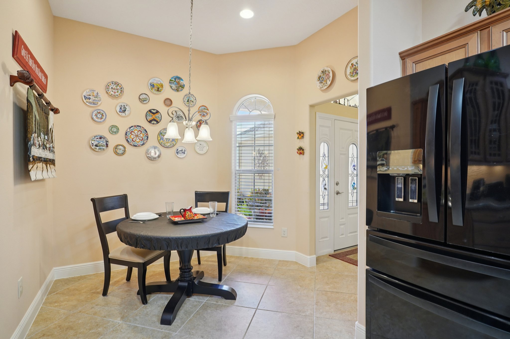 Royal Elm Rd-S0811-019.jpg