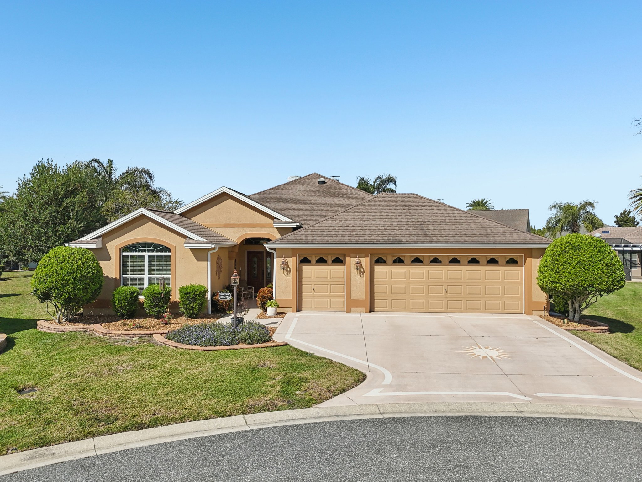 Royal Elm Rd-S0811-049.jpg