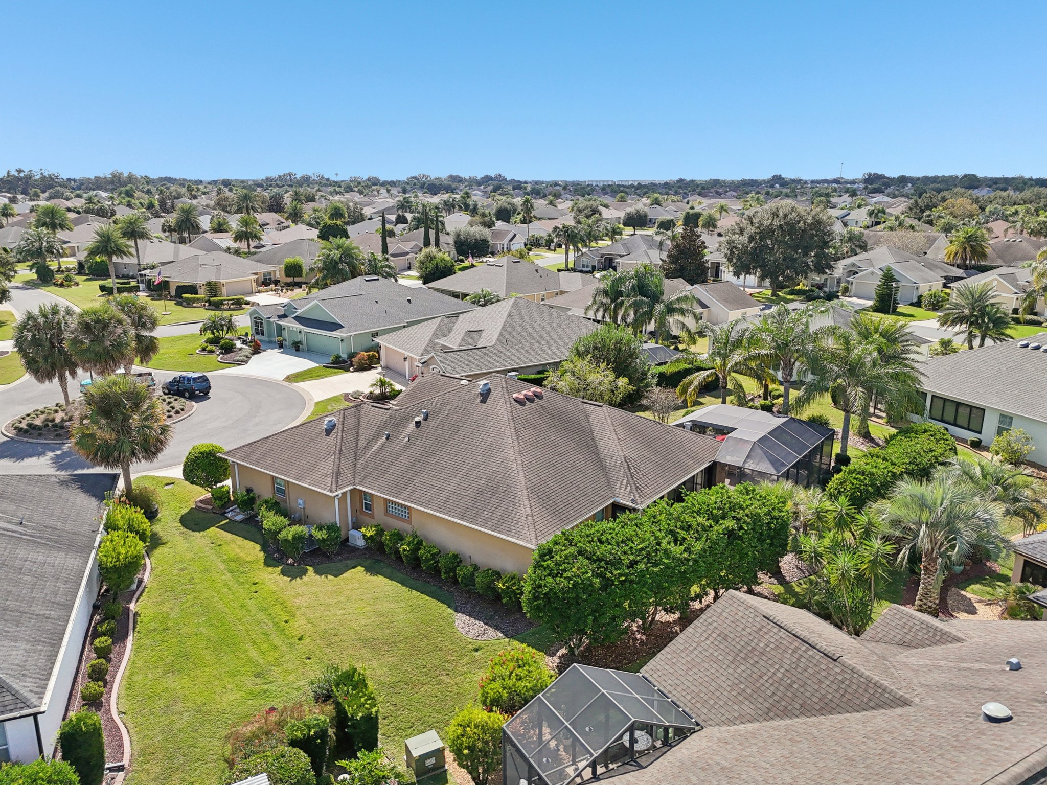 Royal Elm Rd-S0811-056.jpg