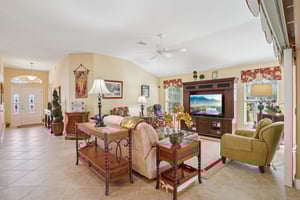 Royal Elm Rd-S0811-009.jpg