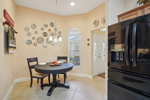 Royal Elm Rd-S0811-019.jpg