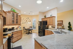 Royal Elm Rd-S0811-022.jpg