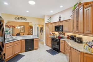 Royal Elm Rd-S0811-024.jpg