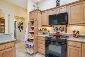 Royal Elm Rd-S0811-025.jpg