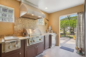 Royal Elm Rd-S0811-026.jpg