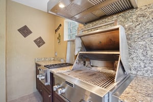 Royal Elm Rd-S0811-027.jpg