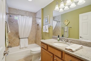 Royal Elm Rd-S0811-035.jpg