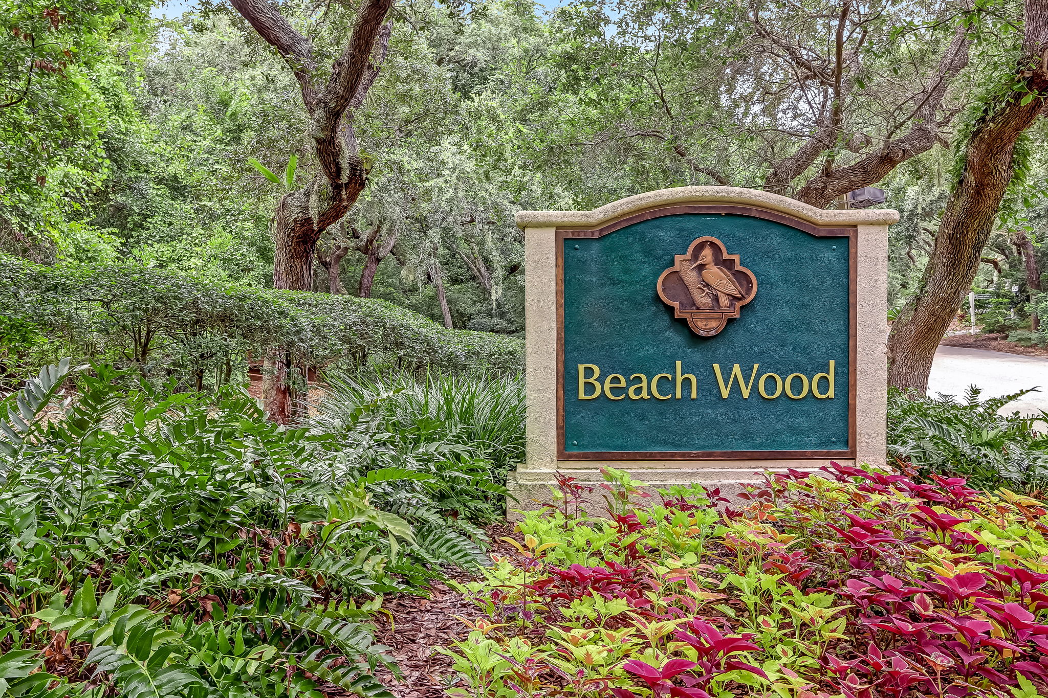 Welcome to 2005 Beach Wood Villas