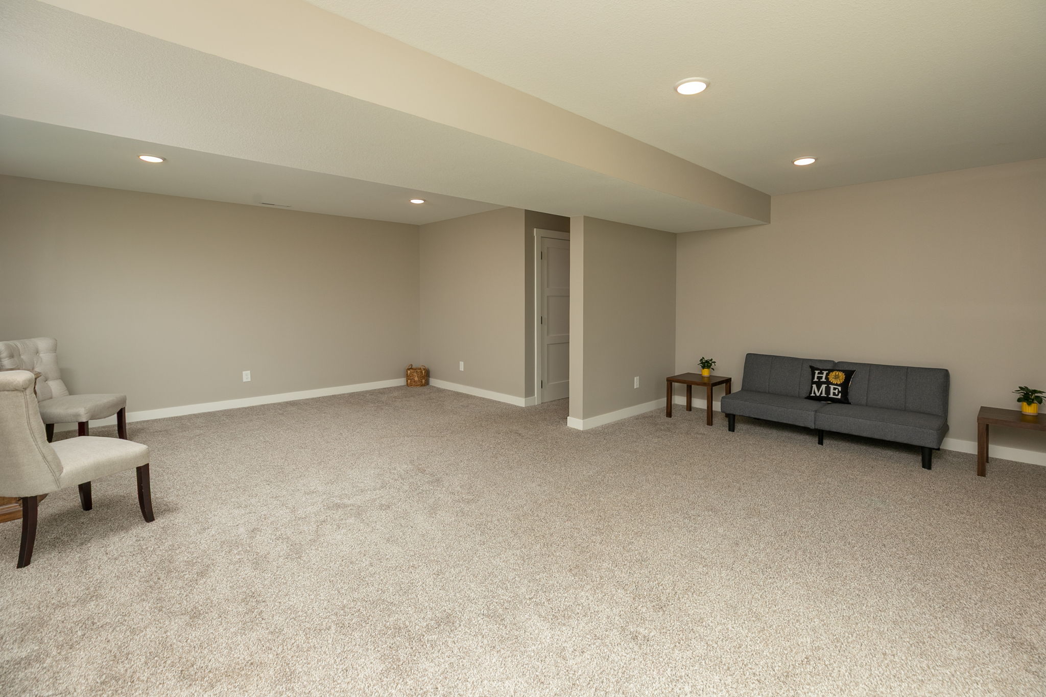 28-Family Room