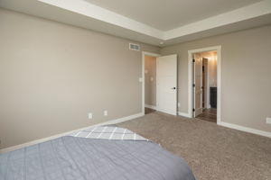 17-Primary Bedroom