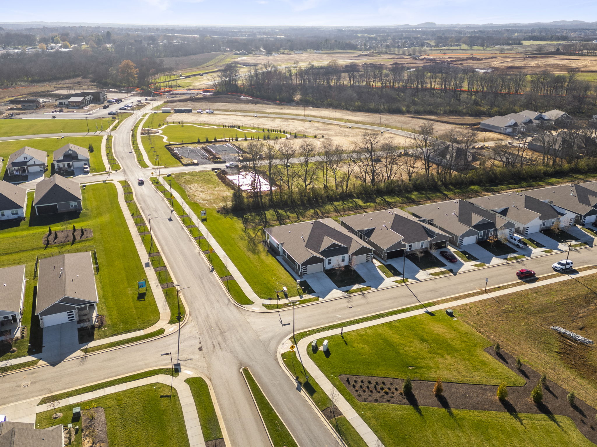 Tree-lined lot to the rear