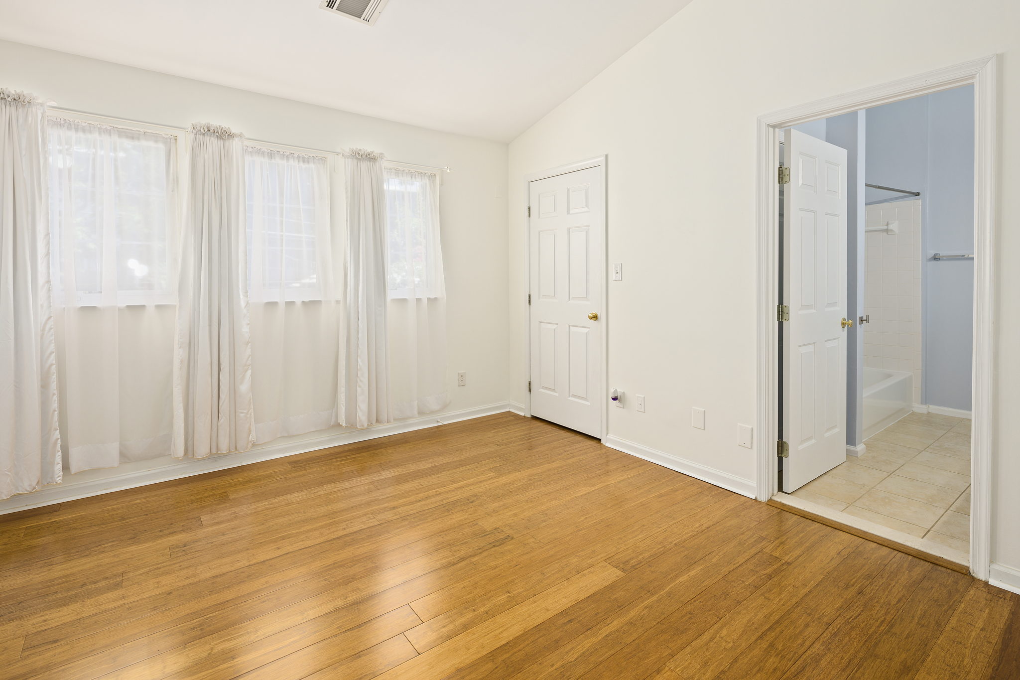 2005 N Buchanan Ct, Arlington, VA 22207, USA Photo 44