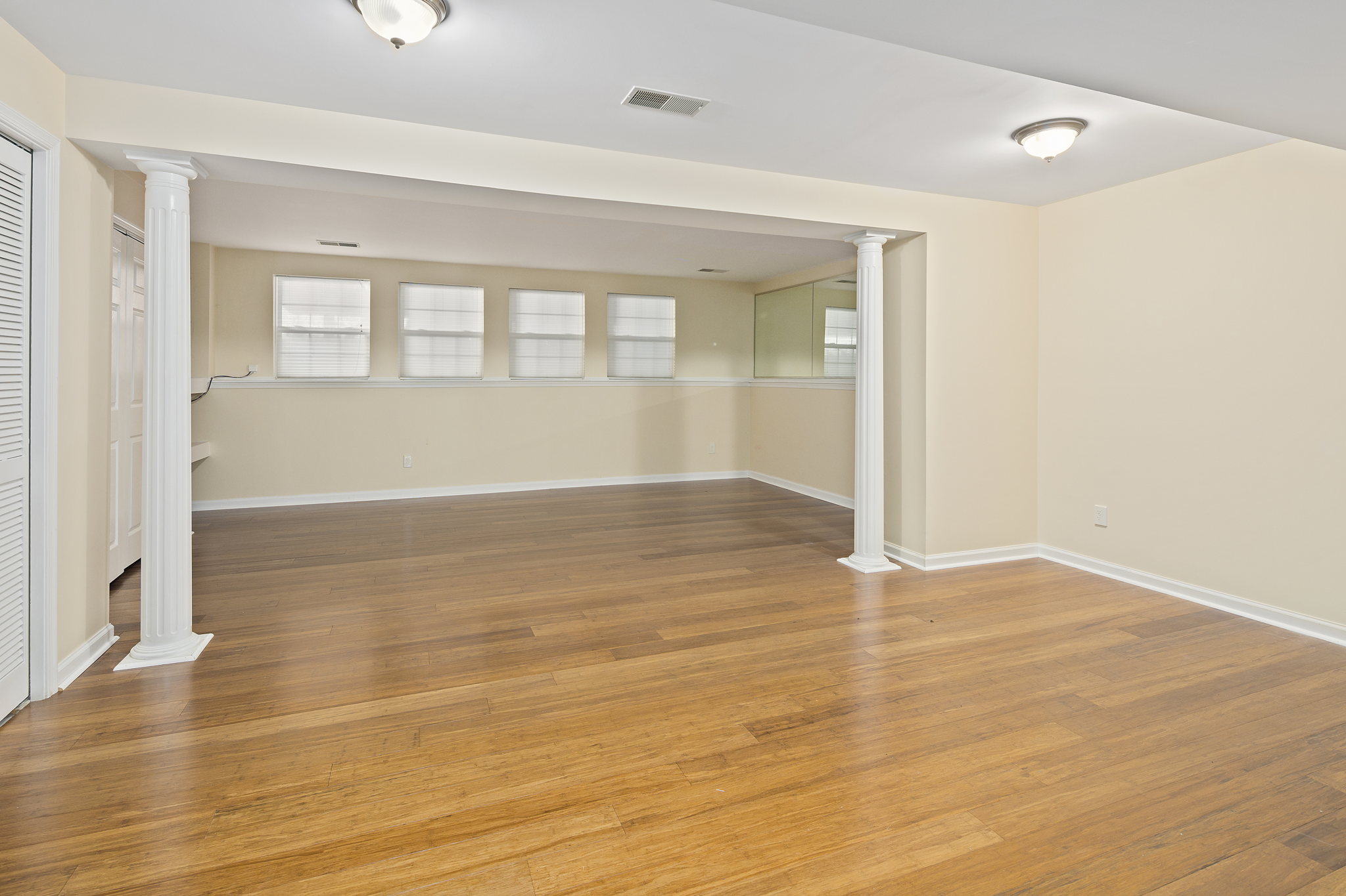 2005 N Buchanan Ct, Arlington, VA 22207, USA Photo 14