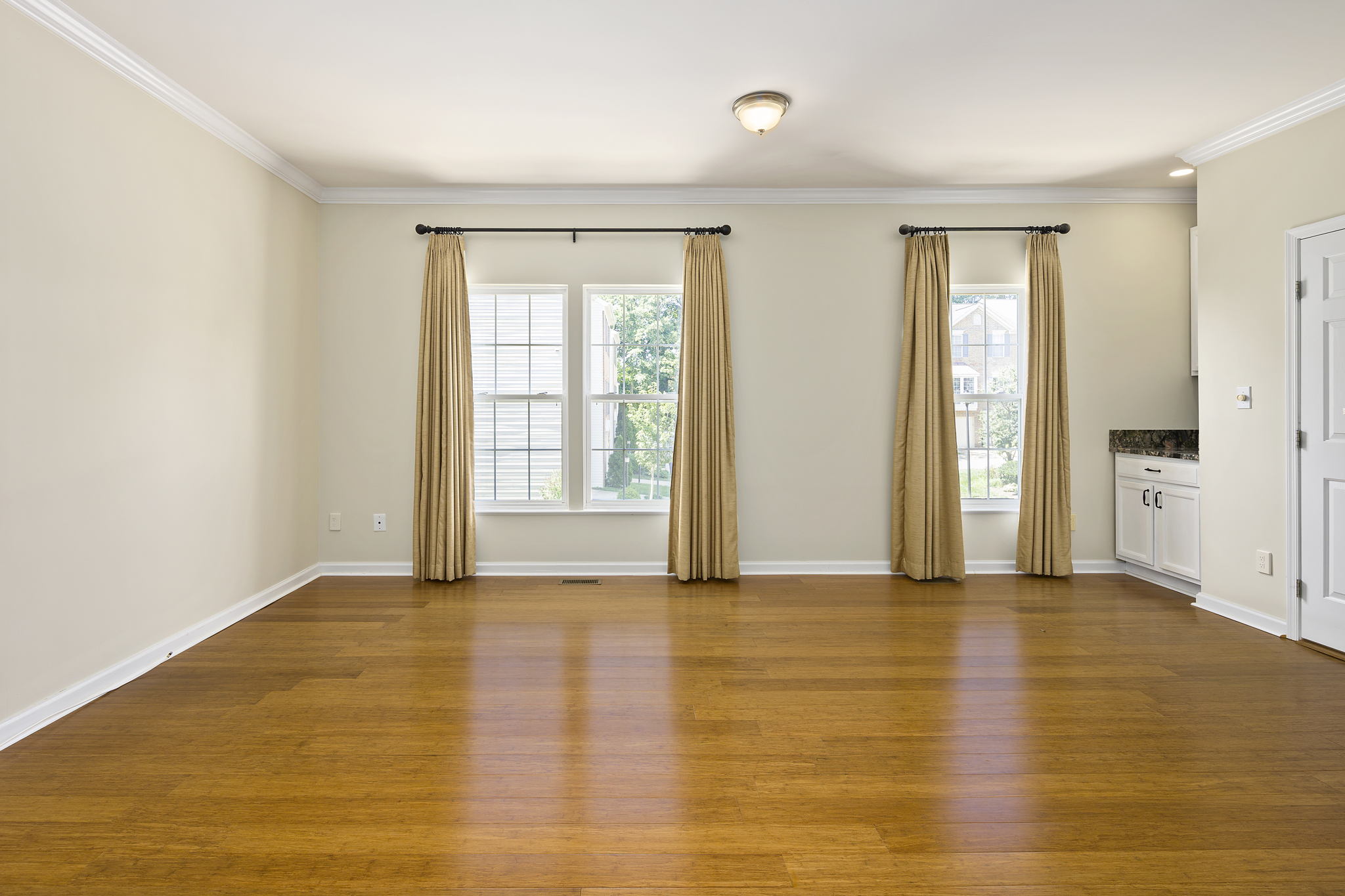 2005 N Buchanan Ct, Arlington, VA 22207, USA Photo 37