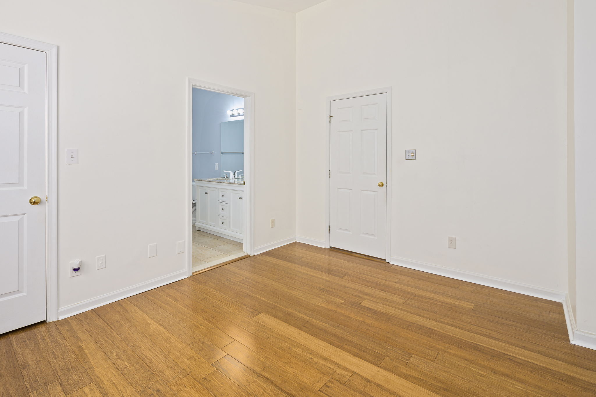 2005 N Buchanan Ct, Arlington, VA 22207, USA Photo 45