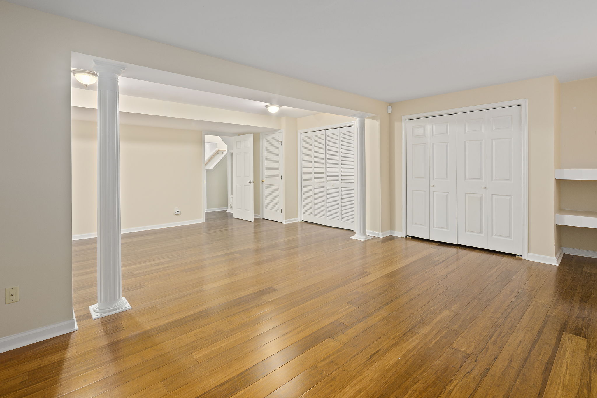 2005 N Buchanan Ct, Arlington, VA 22207, USA Photo 11