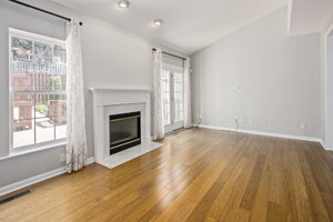 2005 N Buchanan Ct, Arlington, VA 22207, USA Photo 29