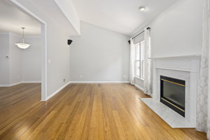 2005 N Buchanan Ct, Arlington, VA 22207, USA Photo 26