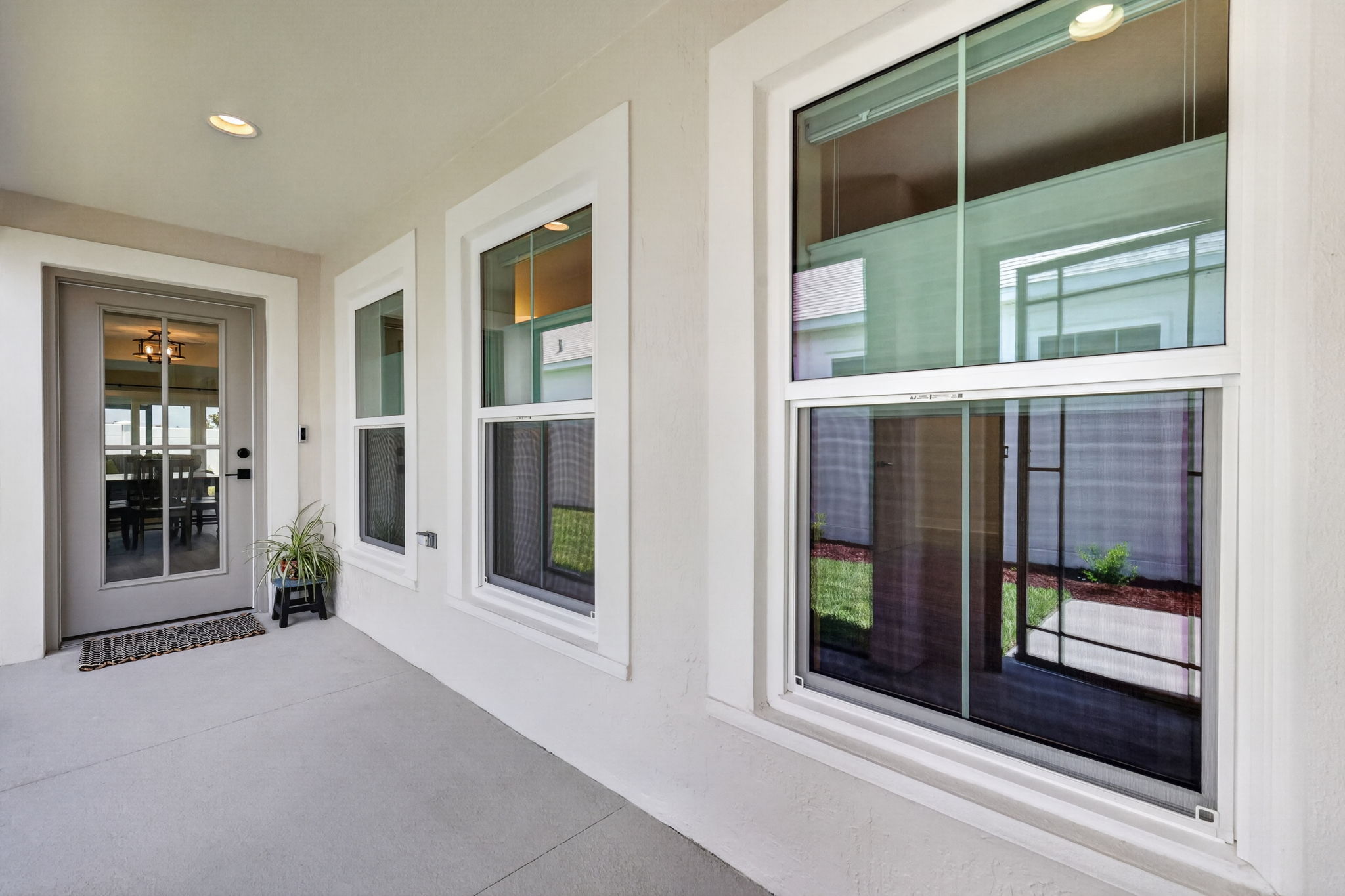 Screened Front Porch and Entry