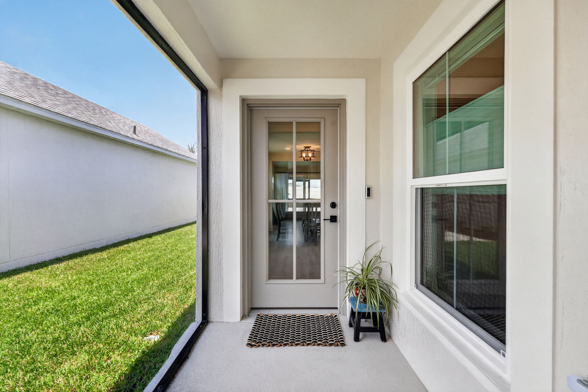 Screened Front Porch and Entry