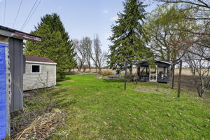  Photo 32