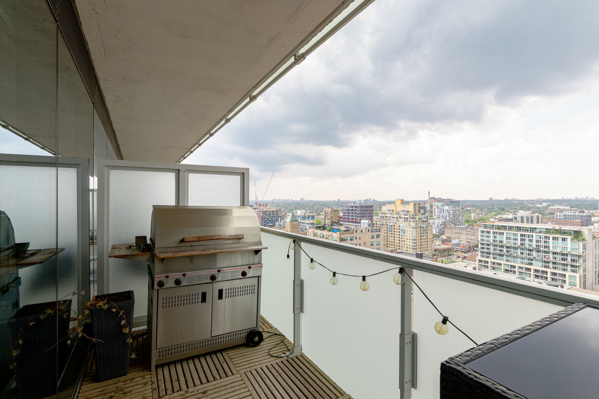  2006-11 Charlotte St, Toronto, ON M5V 0M6, US Photo 16