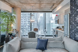  2006-11 Charlotte St, Toronto, ON M5V 0M6, US Photo 11