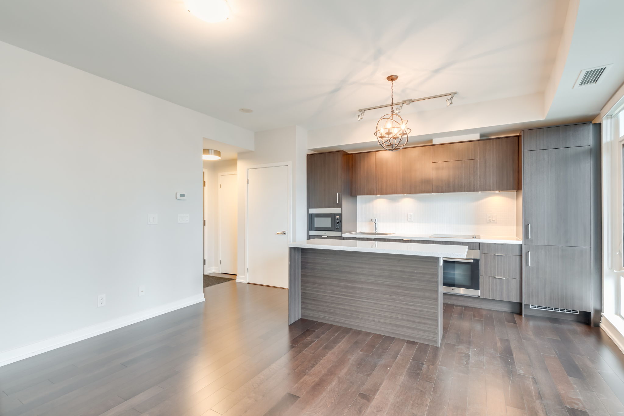 Toronto property showcase — delivered property photograph 22