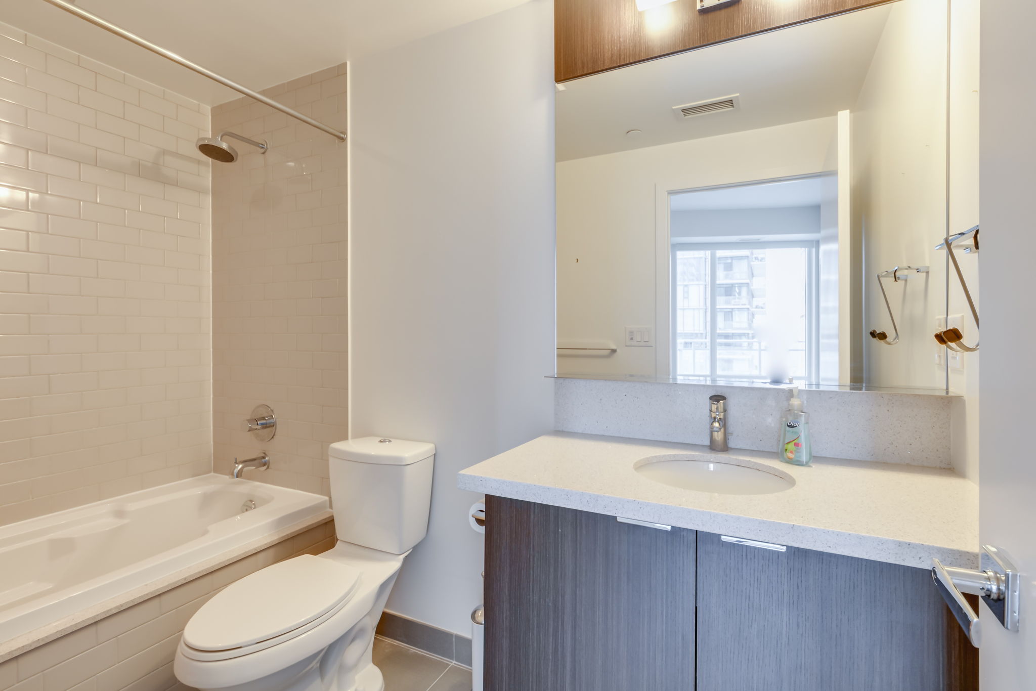 Toronto property showcase — delivered property photograph 28