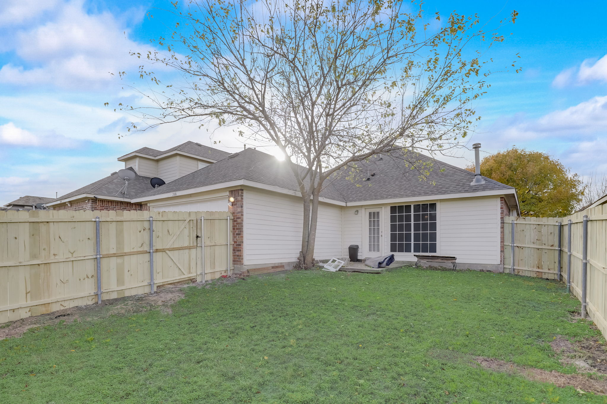 Gardenridge Dr-033