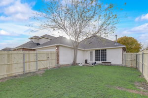 Gardenridge Dr-033