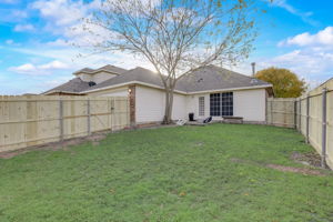 Gardenridge Dr-032