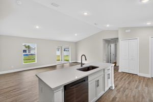 Kitchen 1 of 4