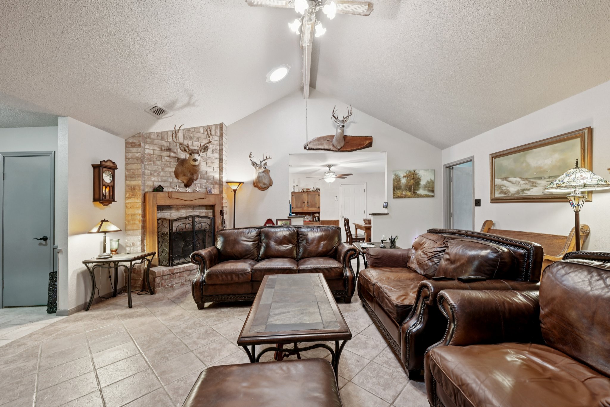 Diane St-S2411-012.jpg