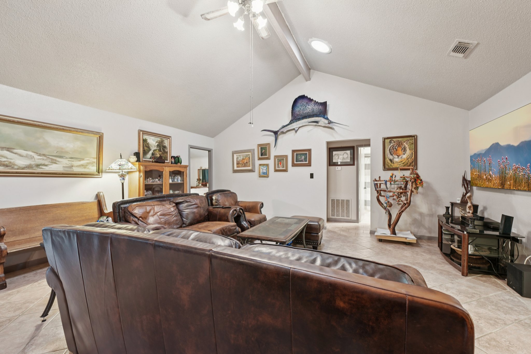 Diane St-S2411-013.jpg