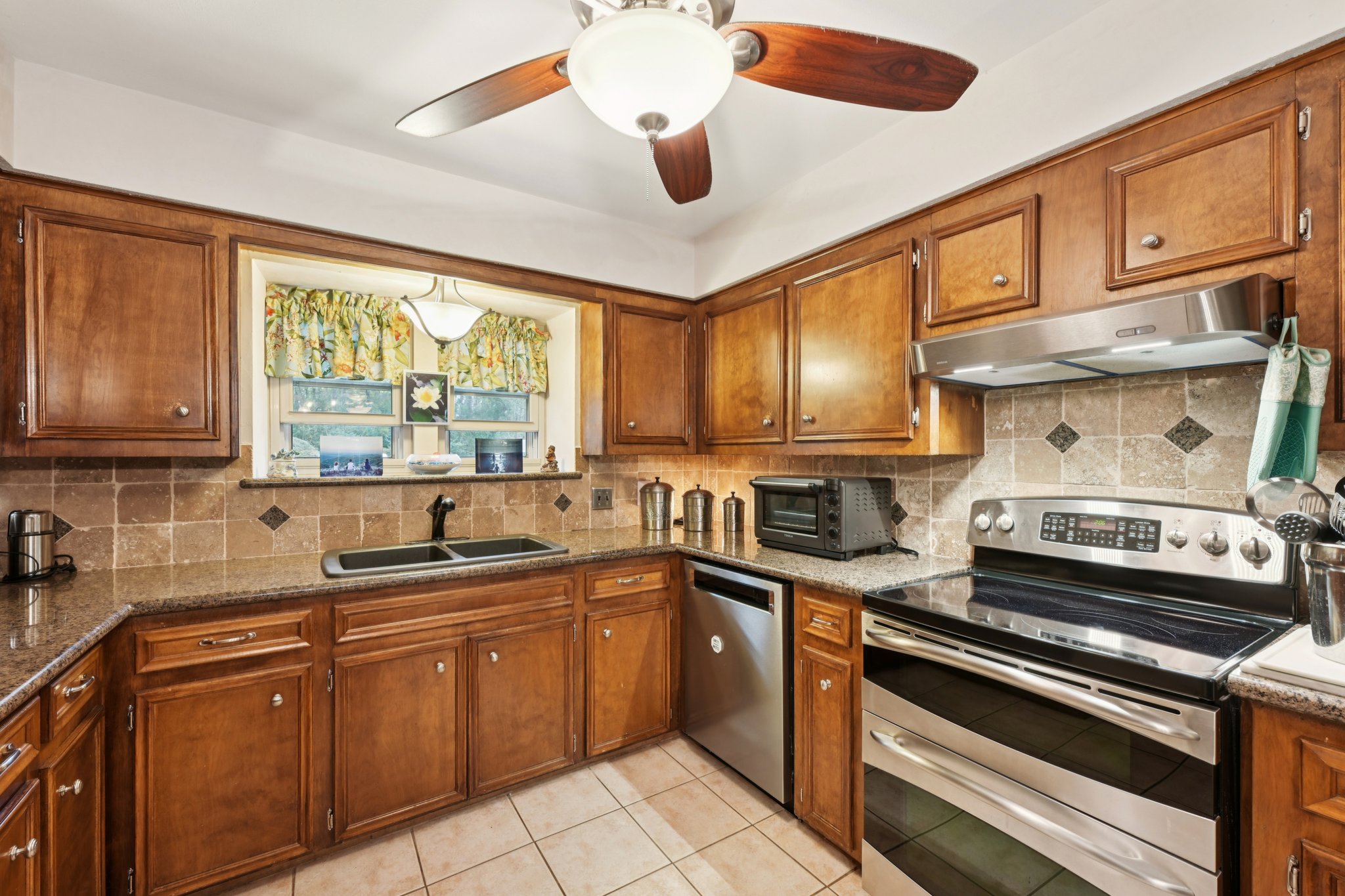 Diane St-S2411-023.jpg