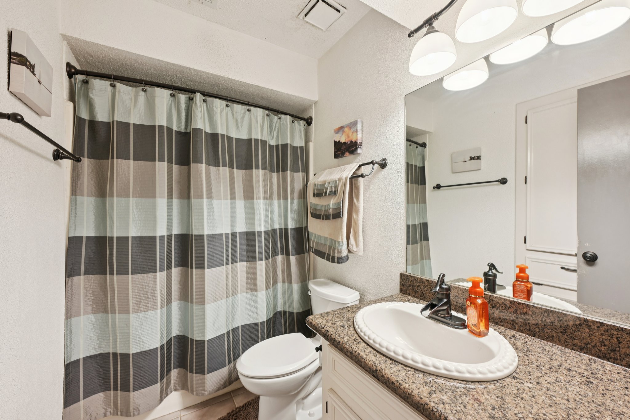 Diane St-S2411-024.jpg