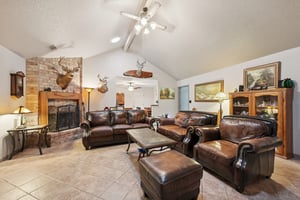 Diane St-S2411-009.jpg