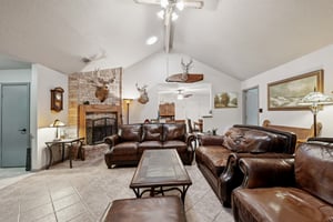 Diane St-S2411-012.jpg