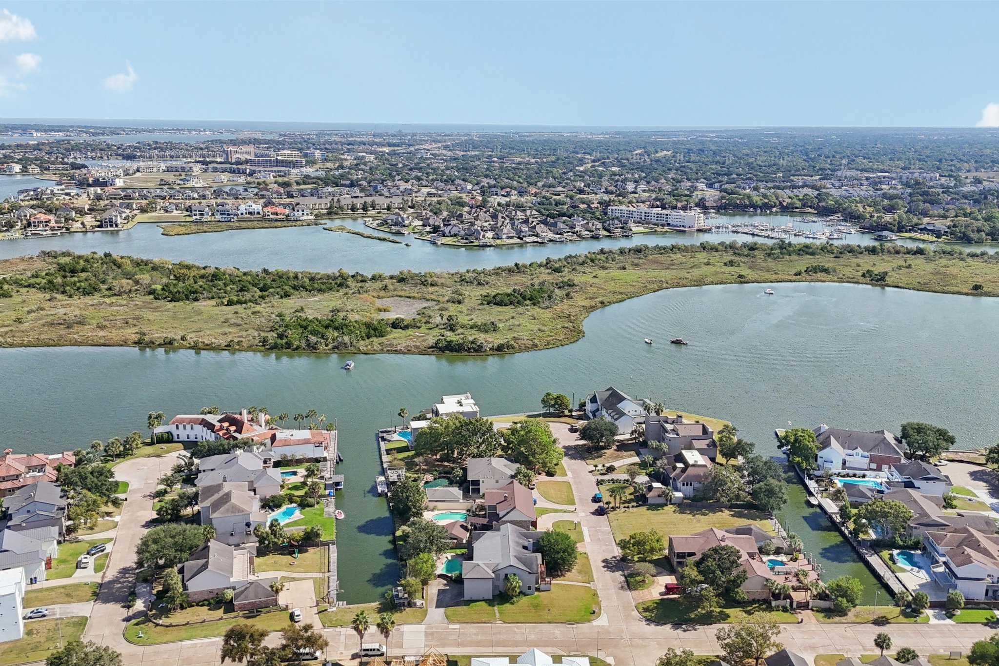 Port Royal Dr-L3010-050.jpg