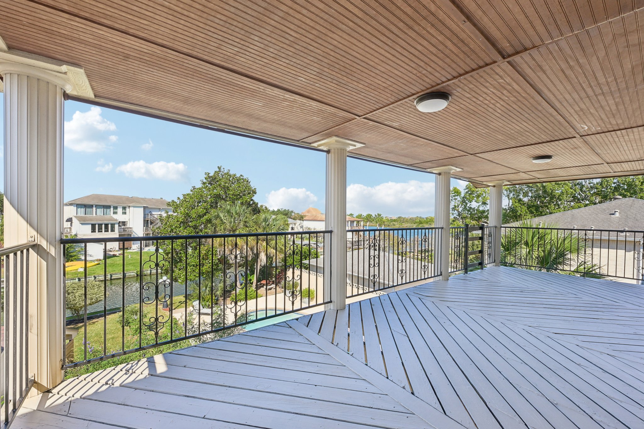 Port Royal Dr-L3010-033r.jpg