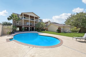 Port Royal Dr-L3010-040r.jpg