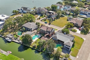 Port Royal Dr-L3010-060r.jpg