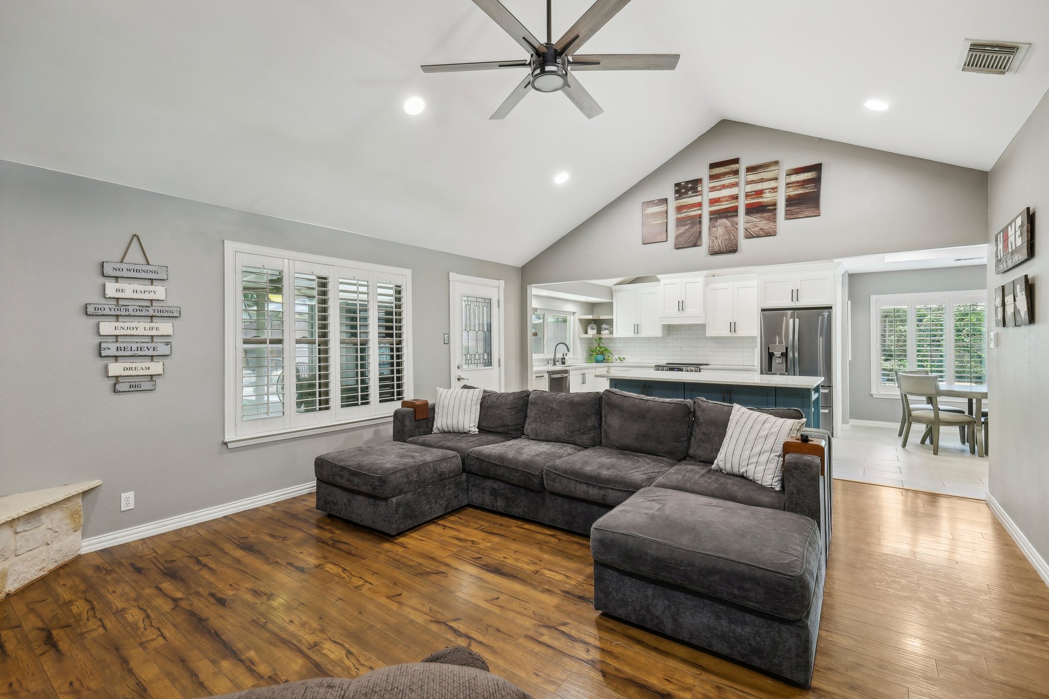 N Meadow Way Cir-007.jpg